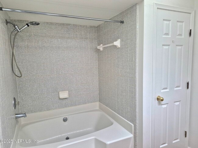 Building Photo - 8229 Hamden Cir W