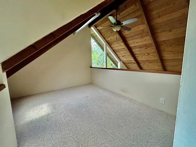 Building Photo - Kauhale Beach cove! Tropical, Serene and v...