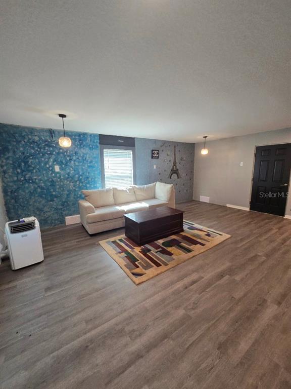 Building Photo - 4640 Willet Cooper Ct