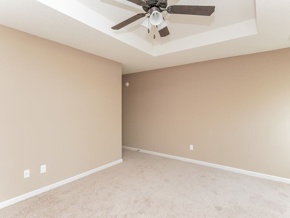 Building Photo - 7957 Gardendale Dr