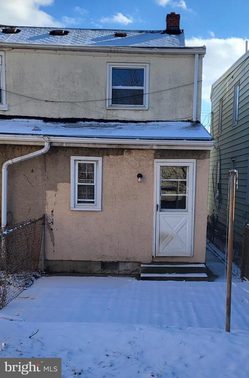 Building Photo - 4 W 2nd St