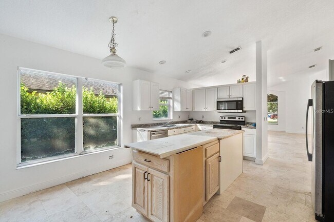 Building Photo - 608 Bridge Creek Blvd