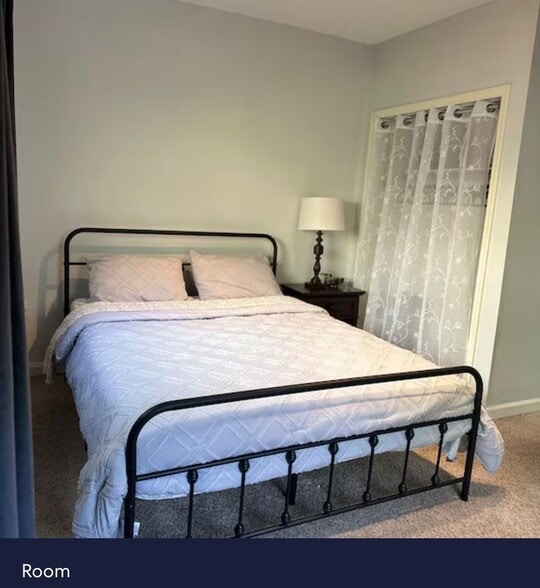 Building Photo - 418 Hoge St