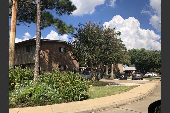 Building Photo - Merwin Villa Apartments