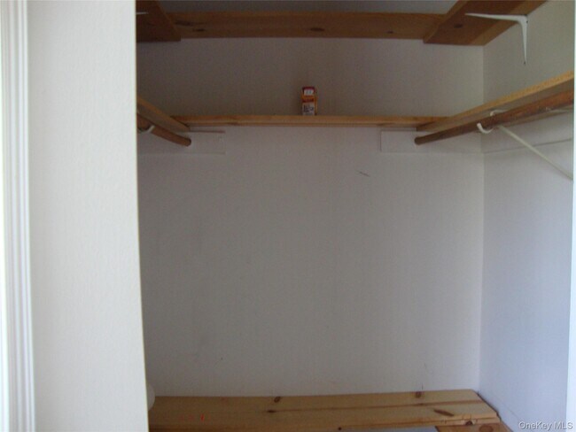 Building Photo - 276 Temple Hill Rd