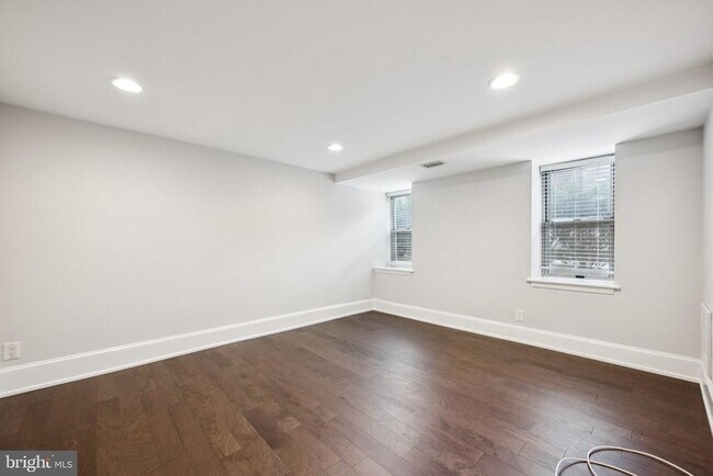 Building Photo - 2129 Florida Ave NW