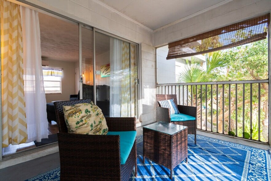 Building Photo - 141 California Ave