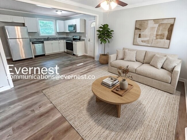 Building Photo - 2741 Mary Ave