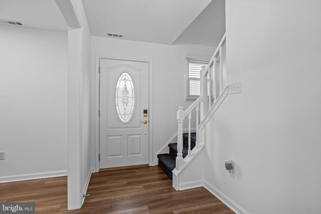 Building Photo - 604 Iva Ln