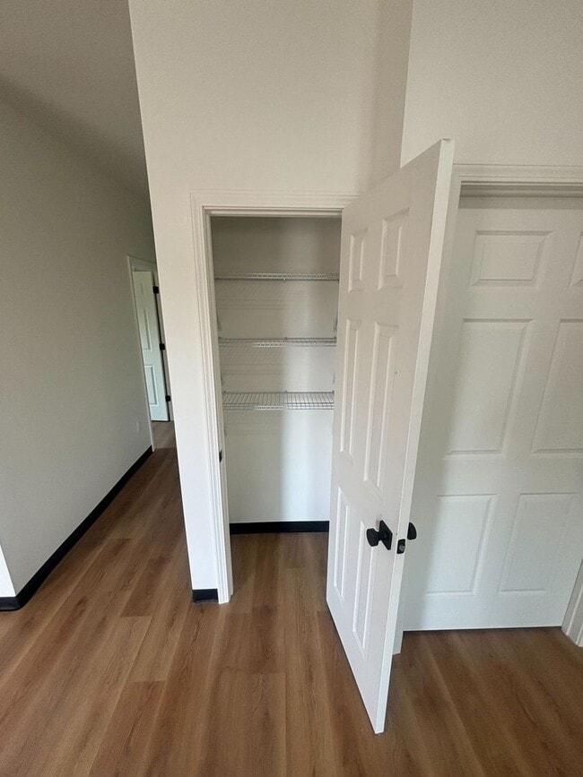 Building Photo - 231 Walnut Hill Ln