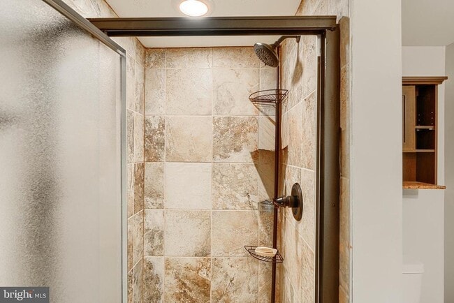 Building Photo - 1730 E Chase St