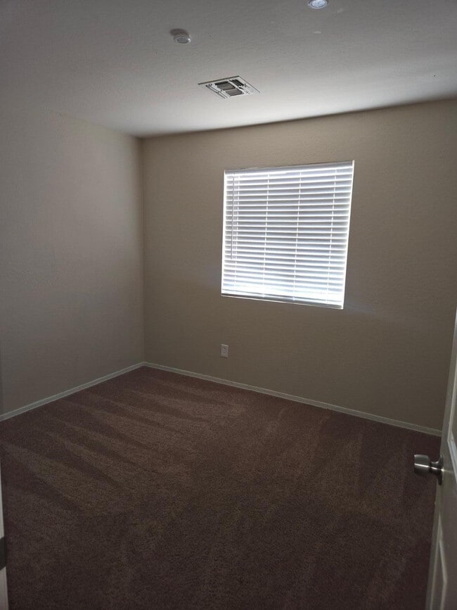 Building Photo - 229 S 125th Ave