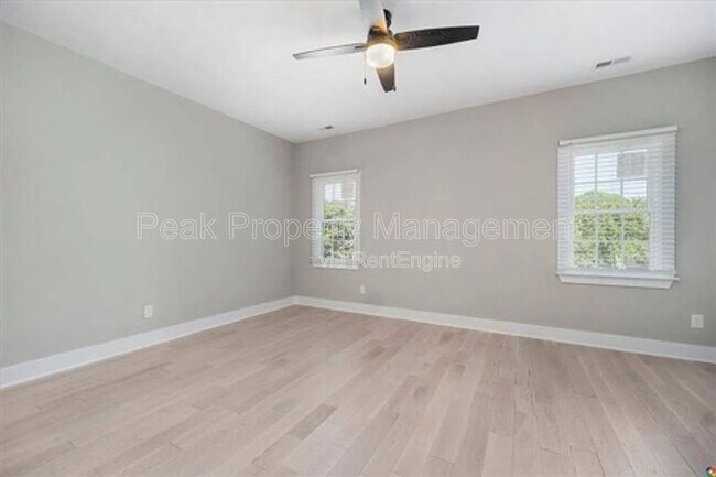 Building Photo - 1203 N 19th St