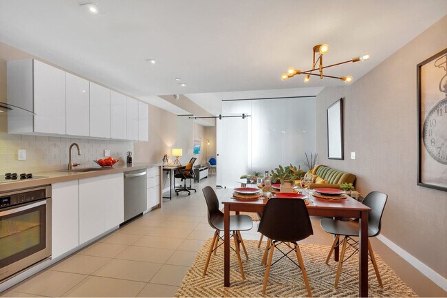 Building Photo - 90 NE 17th St