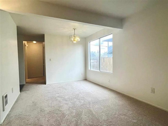 Building Photo - 430 4th St SE