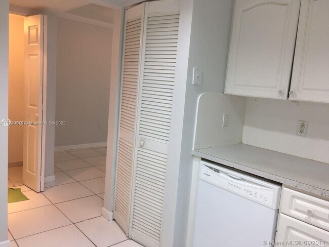 Building Photo - 2055 SW 122nd Ave