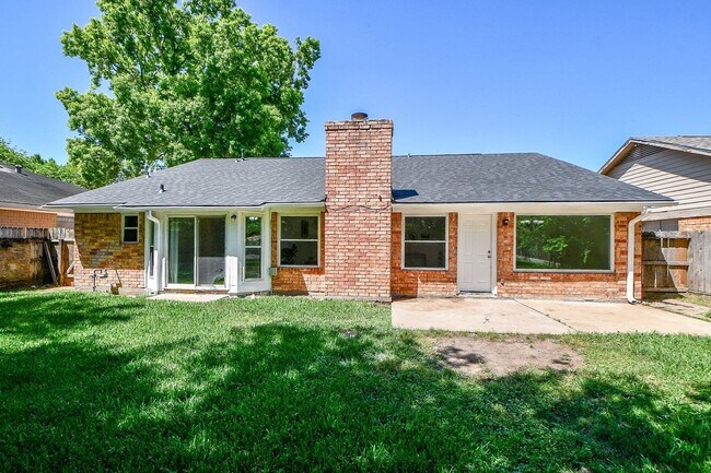 Building Photo - 7203 Santa Rita Dr