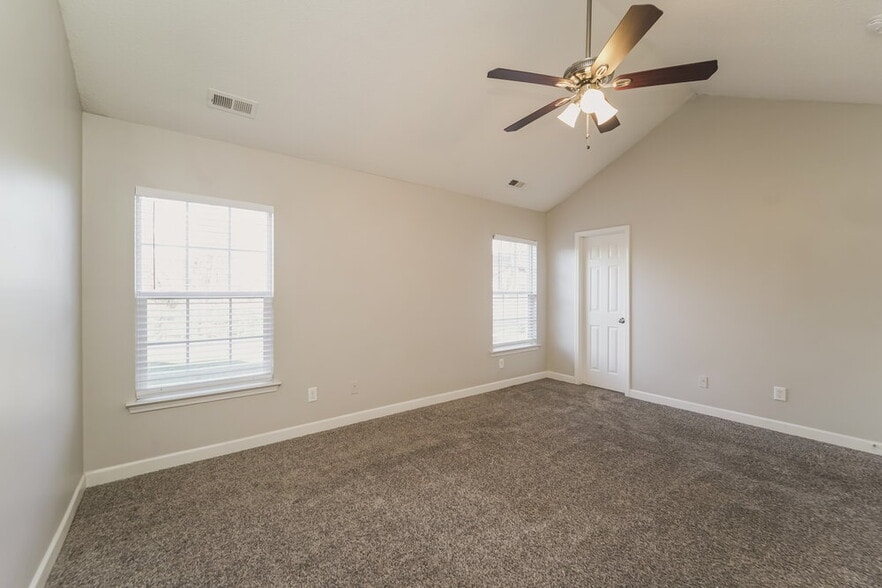 Building Photo - 4245 Barley St SW