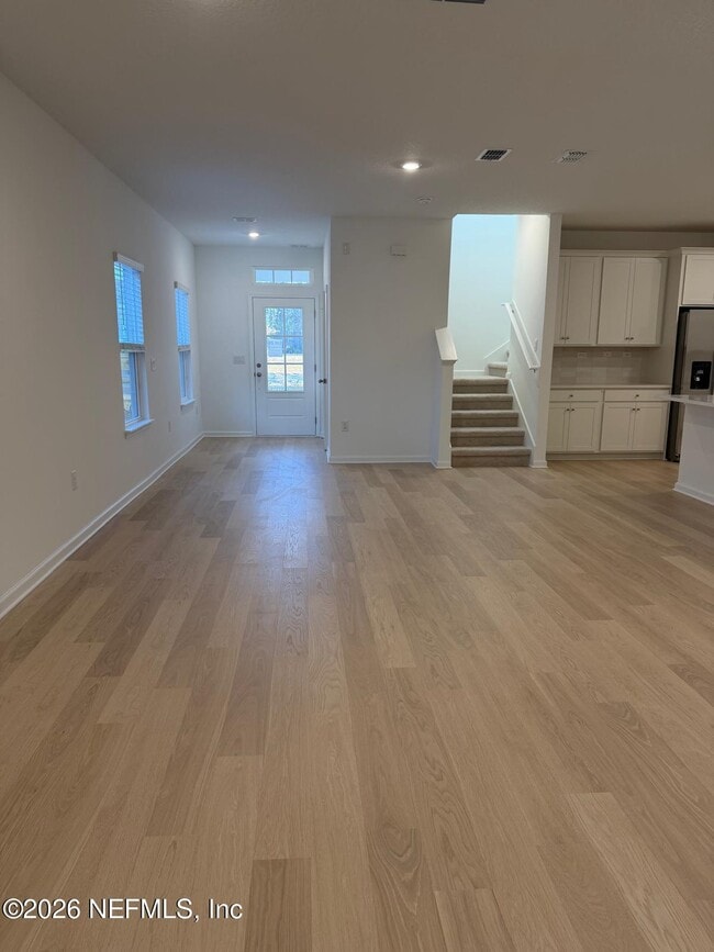 Building Photo - 624 Farmfield Dr