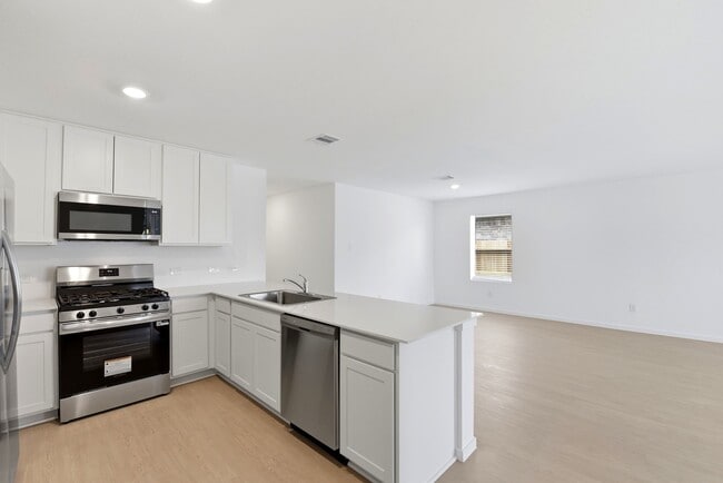 Building Photo - 26815 Rosebay Wds Dr