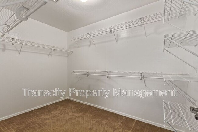 Building Photo - 10221 E Isleta Ave