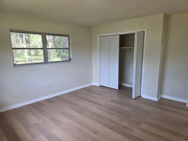 Building Photo - Spacious 3BR/2BA Home with 2-Car Carport & RV/Boat Parking