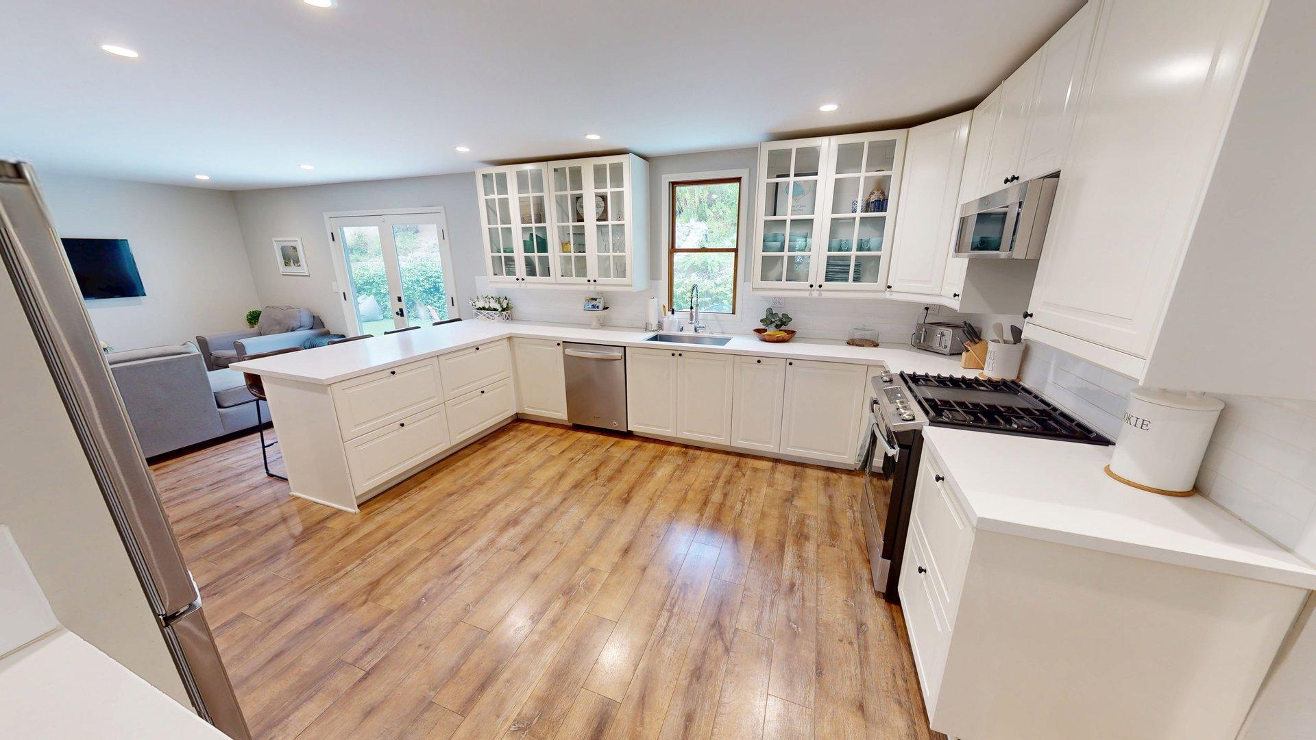 Building Photo - 30621 Sandtrap Dr