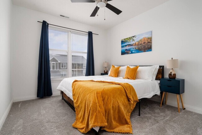 Building Photo - 5842 Leisure Ln