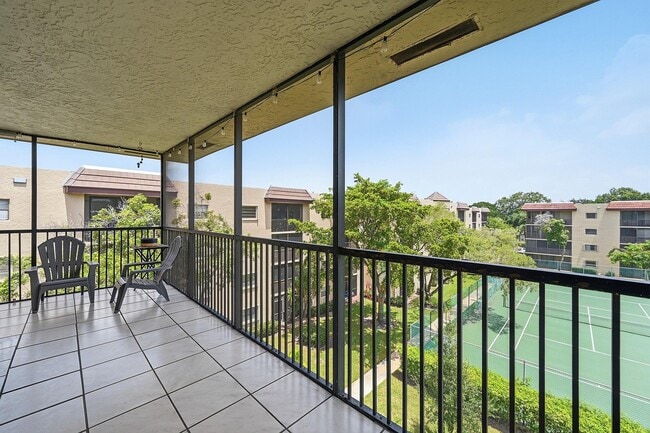 Building Photo - 10401 W Broward Blvd