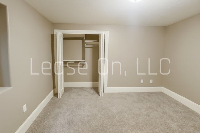 Building Photo - 7453/57 Summerside