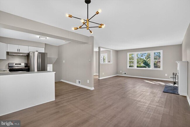 Building Photo - 5307 Kepler Ln