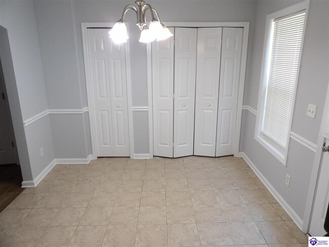 Building Photo - 101 College Station Ct
