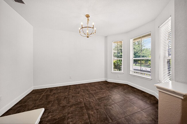Building Photo - 7915 Cenote Dr
