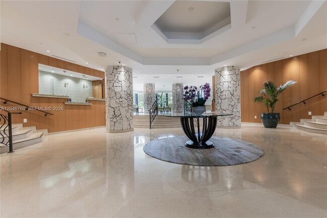 Building Photo - 1111 Crandon Blvd