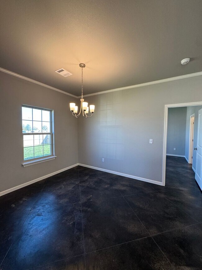 Building Photo - Located in Beacon Pointe!!!4bedrooms 2bathrooms 2 car garage NEWer Build 2025