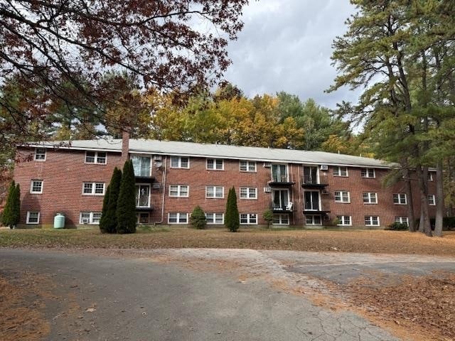 Building Photo - 1 Charleston Ave