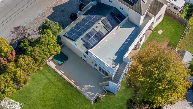 Building Photo - 101 Clearwater Dr