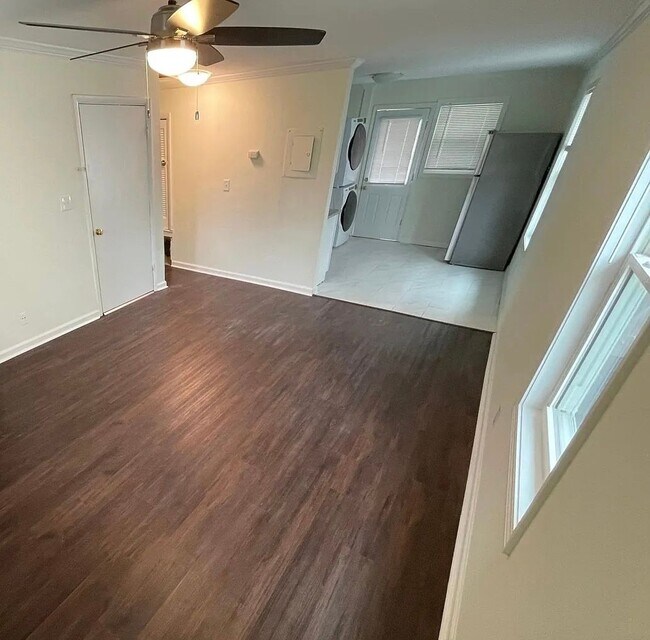 Primary Photo - 401 Angier Ave NE