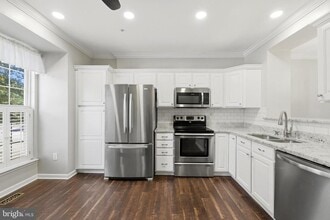 Building Photo - 2169 Sewanee Dr