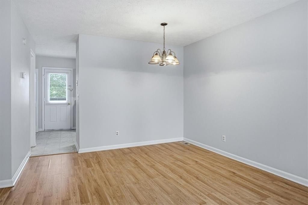 Building Photo - 1337 Sweet Pine Dr