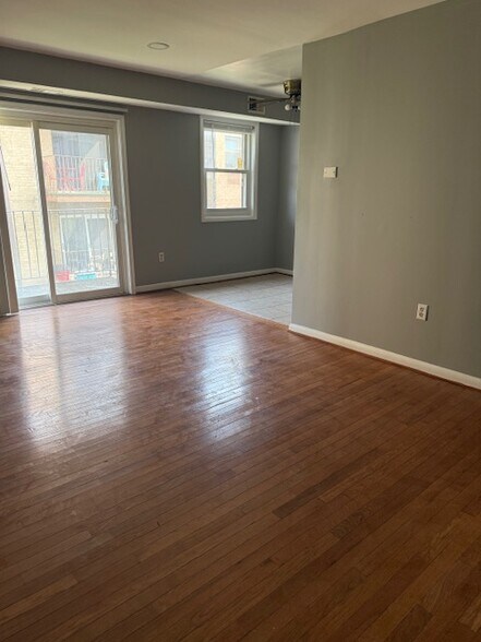 Living Room - 3429 5th St SE
