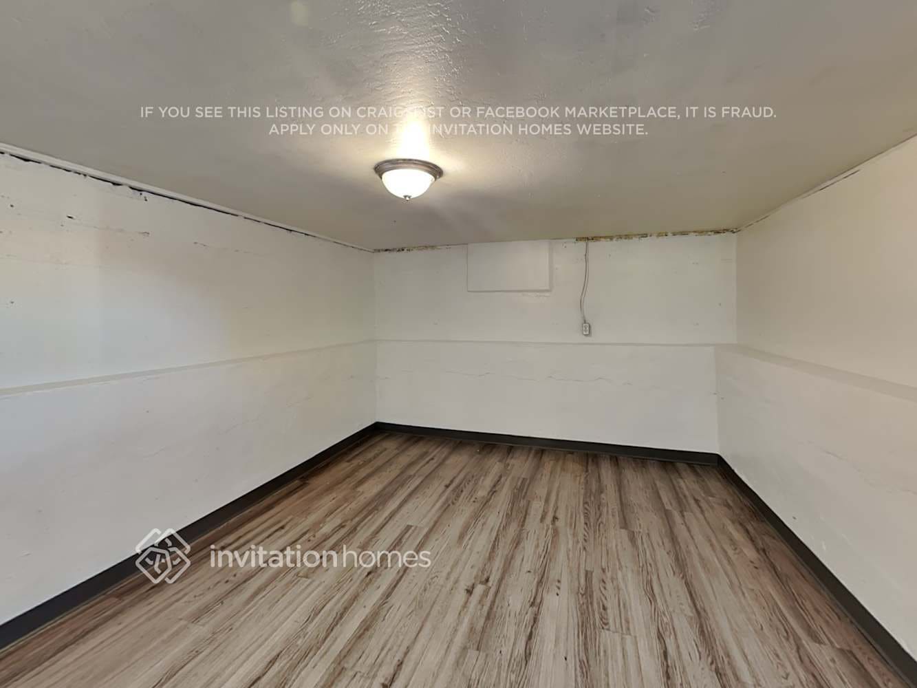 Building Photo - 132 S Olive