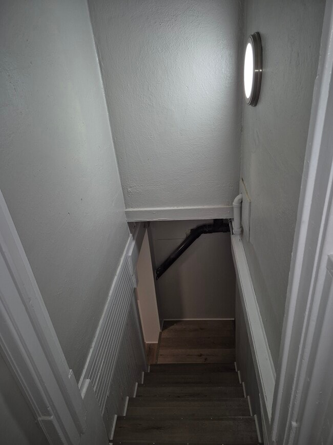 Building Photo - 412 A St