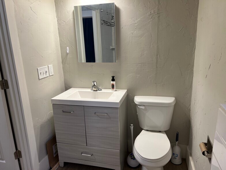 Building Photo - 1218 10th St