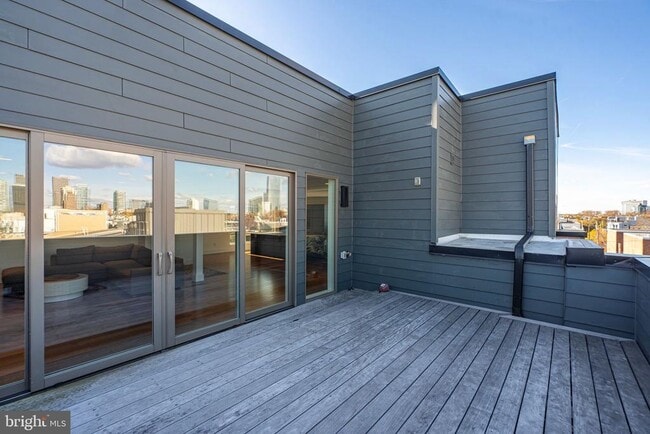 Building Photo - 815 S 20th St