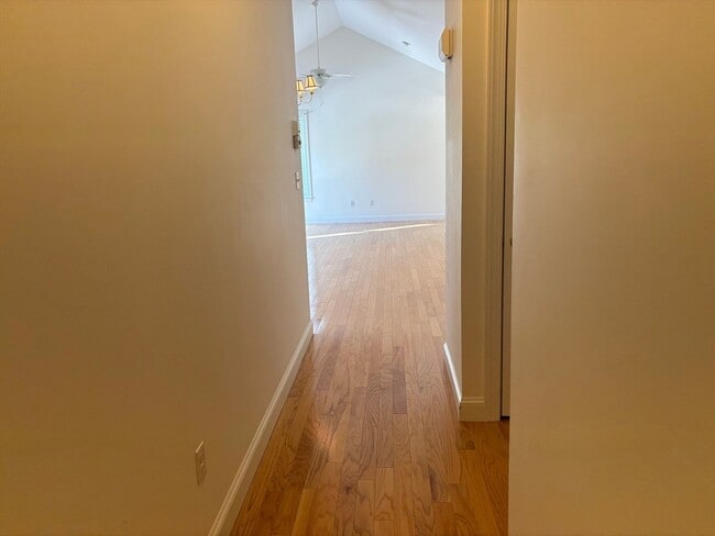 Building Photo - 501 Autumn Ridge Dr