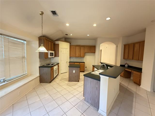 Building Photo - 312 Calstone Dr