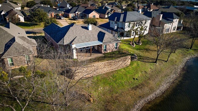 Building Photo - 23 N Shore Cir