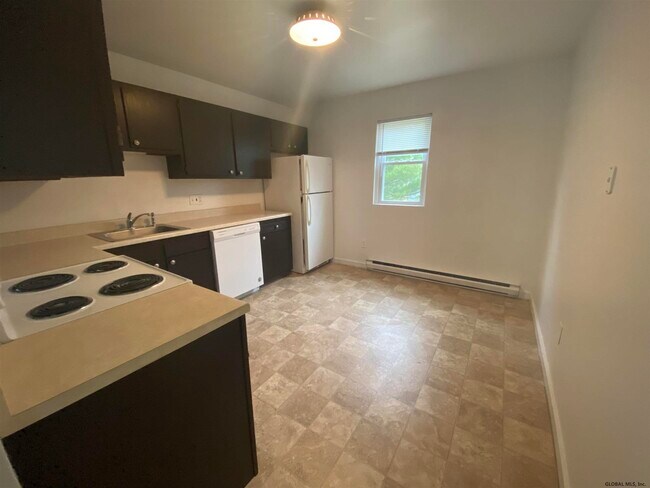 Building Photo - 30 Beacon Rd