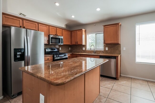 Building Photo - 5861 W Agave Bloom Ln